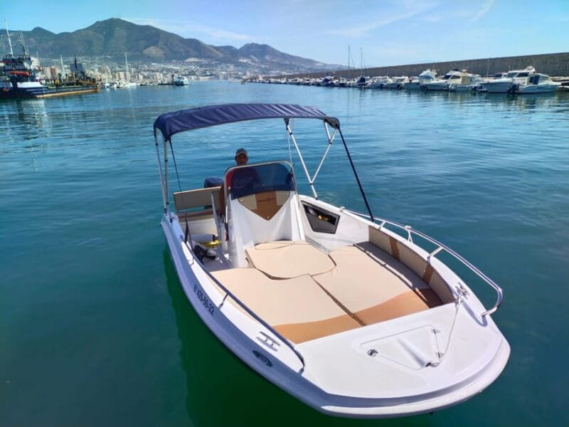 Fuengirola: 2 Hr Private trip with drinks and snacks - Who Will Love This Experience?