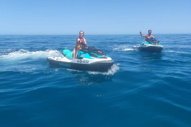Fuengirola: Alquiler Jet ski 30 min / 1 hour - Operational Details: Booking, Prices, and Group Size
