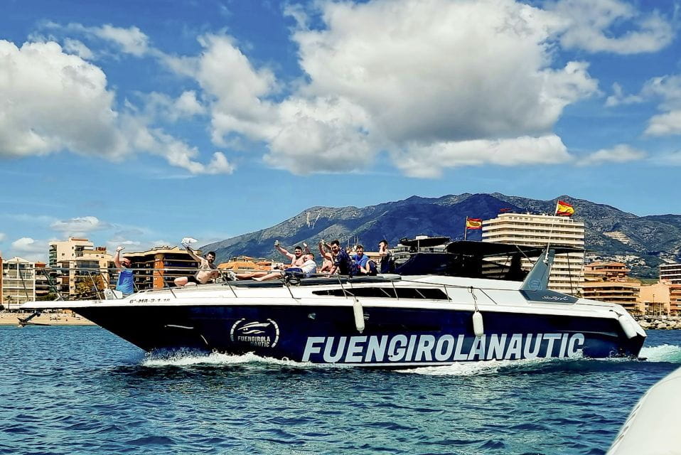 Fuengirola: Dolphin Watching by Yacht With Snacks and Drinks - Tips for Dolphin Watching