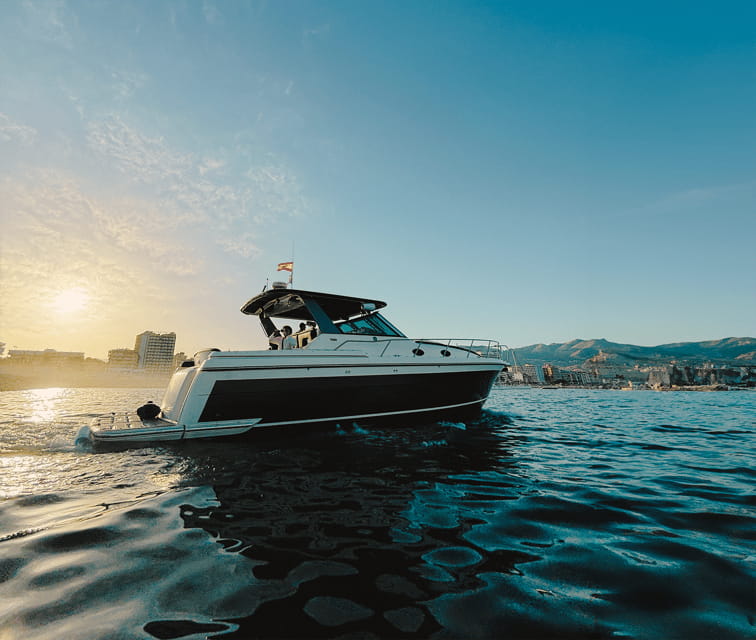 Fuengirola : Luxury cruise private yacht VIP sunset - Introducing a Luxurious Sunset Experience in Fuengirola