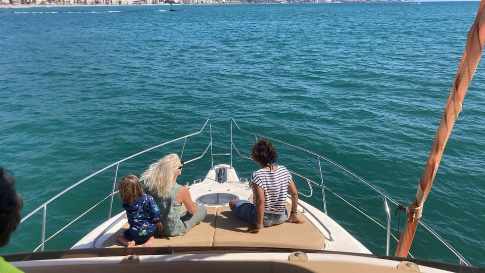 Fuengirola: Sunset Boat Tour With Champagne Diner - Customer Feedback