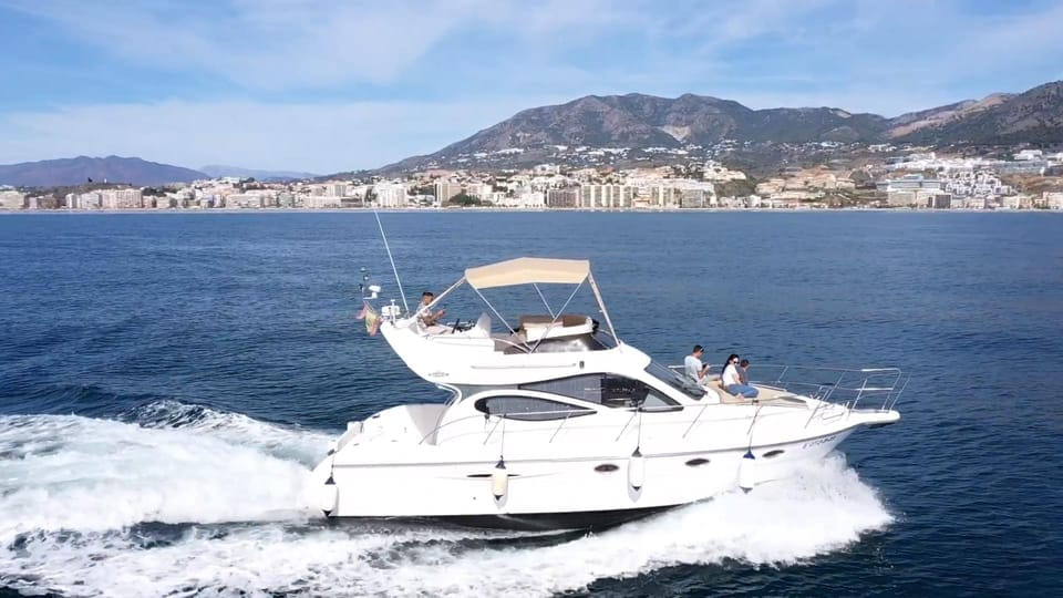 Fuengirola: Sunset Boat Tour With Champagne Diner - Things To Know