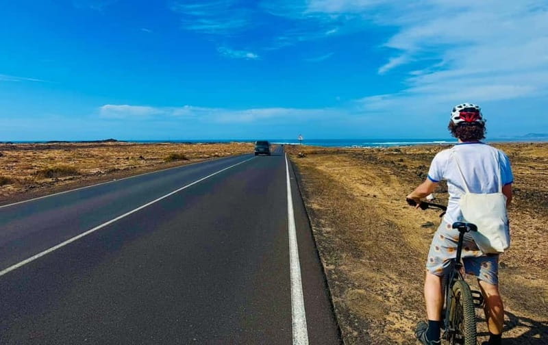 Fuerteventura: Corralejo Town & Sand Dunes Guided Bike Tour - Exploring Corralejo on Two Wheels: A Practical Guide