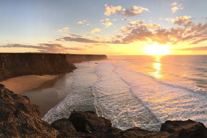 Fuerteventura North Exclusive Tour - Admiring Piedra Playa Cliffs