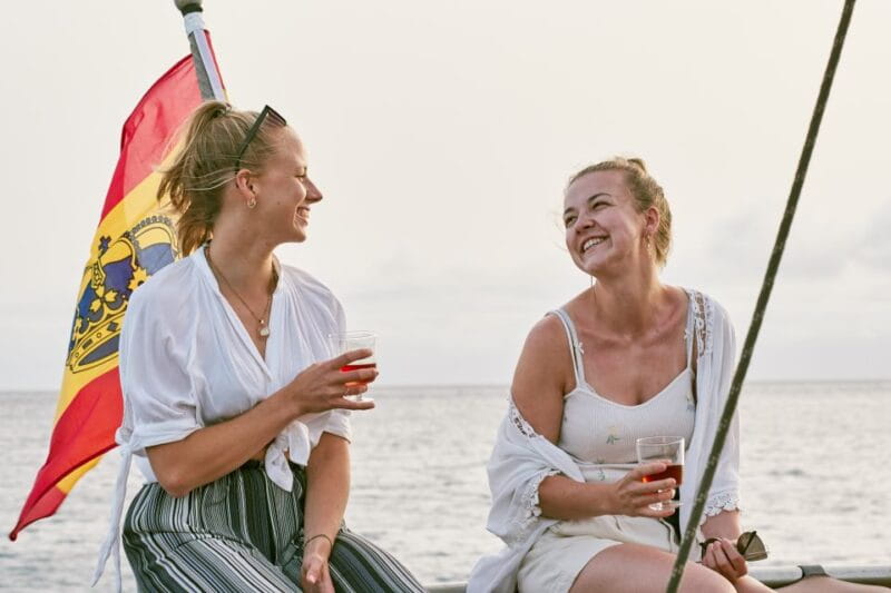 Fuerteventura: Sunset boat trip with DJ, Food & Drinks - Key points / Takeaways