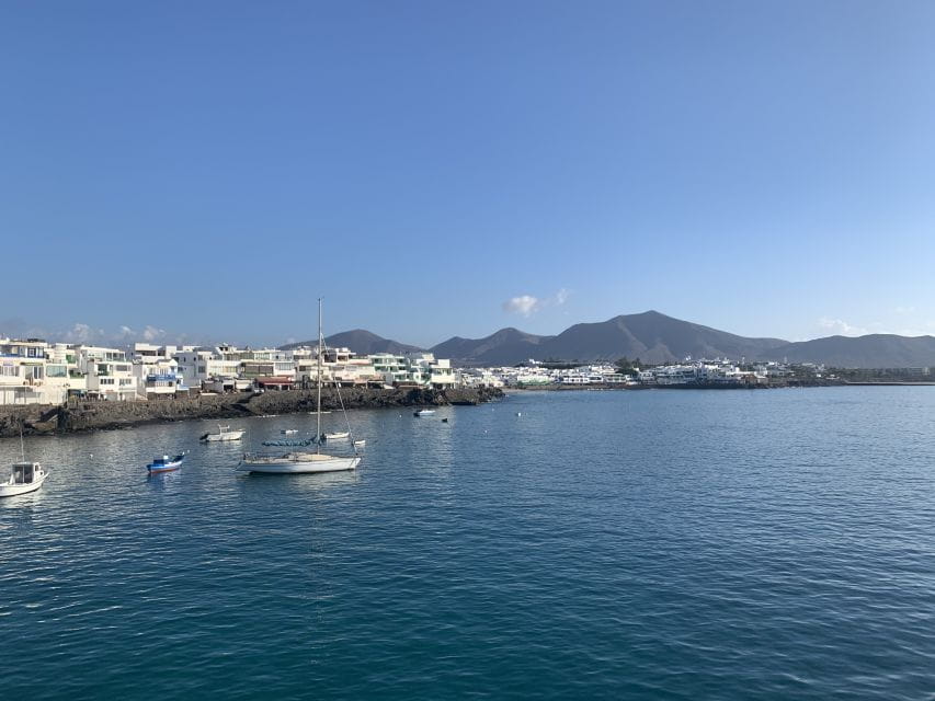 Fuerteventura to Lanzarote Ferry Crossing With Bus Service - Key Points