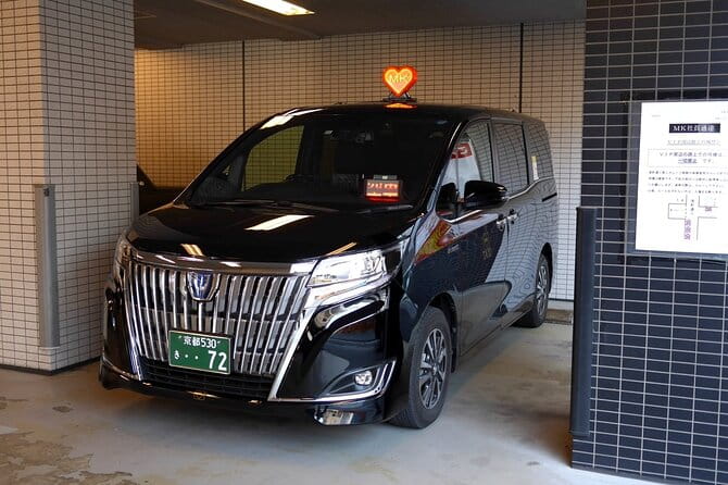 Fukuoka Airport to From Fukuoka City Private Taxi Transfers - Key Points
