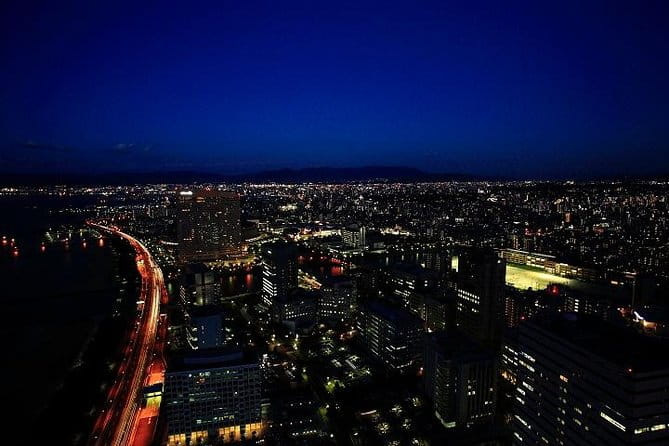 Fukuoka Tower Admission Ticket - Operating Hours