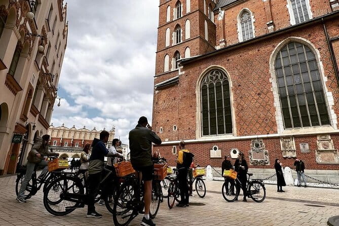 Full Bike Tour - the Old Town, Jewish Qtr & the Ghetto NEW BIKES - Full Review: Exploring Krakow on Two Wheels