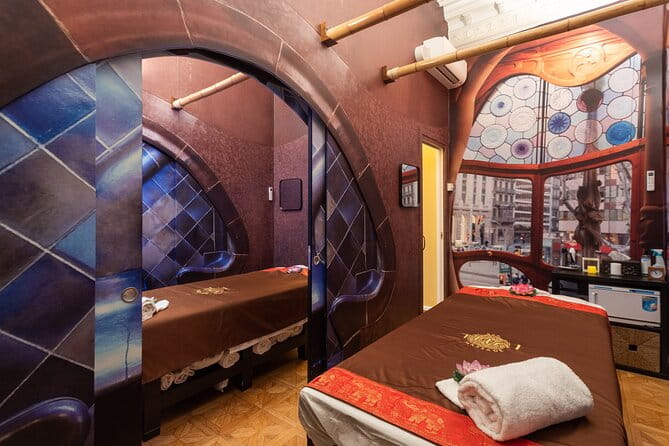 Full Body Massage 60 min and Floral Bath in Jacuzzi 30 min at THAI SPA MASSAGE - Booking, Accessibility, and Practical Tips