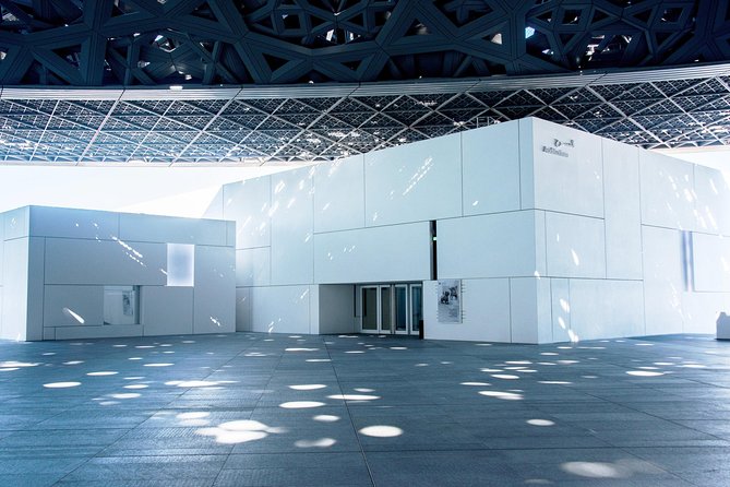 Full Day Abu Dhabi City Sightseeing Tour With Qasr Al Watan - Dress Code Guidelines