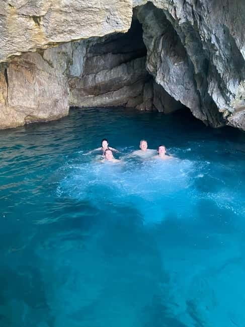 Full-Day Amalfi Coast Cruise from Sorrento  Private Tour - FAQ