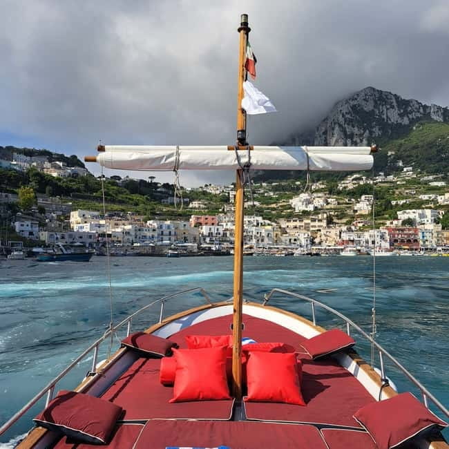Full Day Around Island of Capri 6h tours - Key points / Takeaways