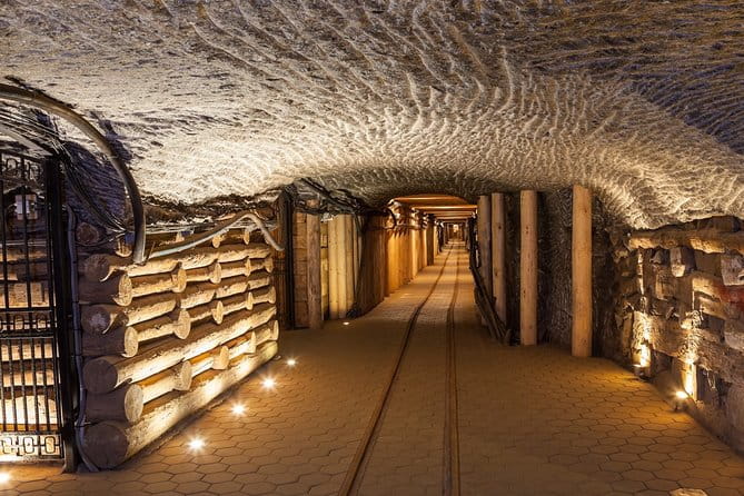 Full-Day Auschwitz-Birkenau and Salt Mine from Krakow - FAQ