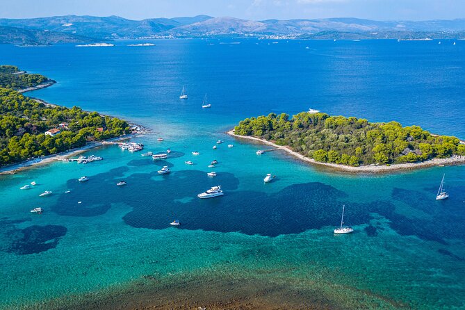 Full Day Boat Tour, Blue Lagoon and Šolta With Lunch & Drinks - Lunch and Refreshments