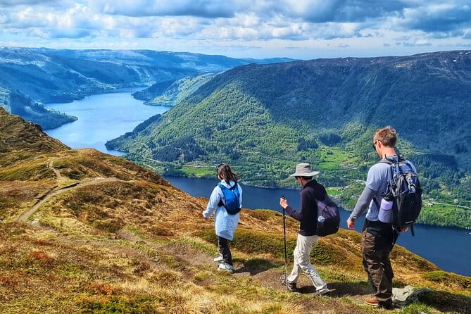 Full-Day Fjord Hiking private- Bergen - A Closer Look at the Fjord-Hiking Experience in Bergen