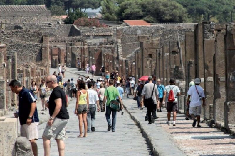Full-day from Naples: Pompeii & Vesuvius with Italian Lunch - Key Points / Takeaways