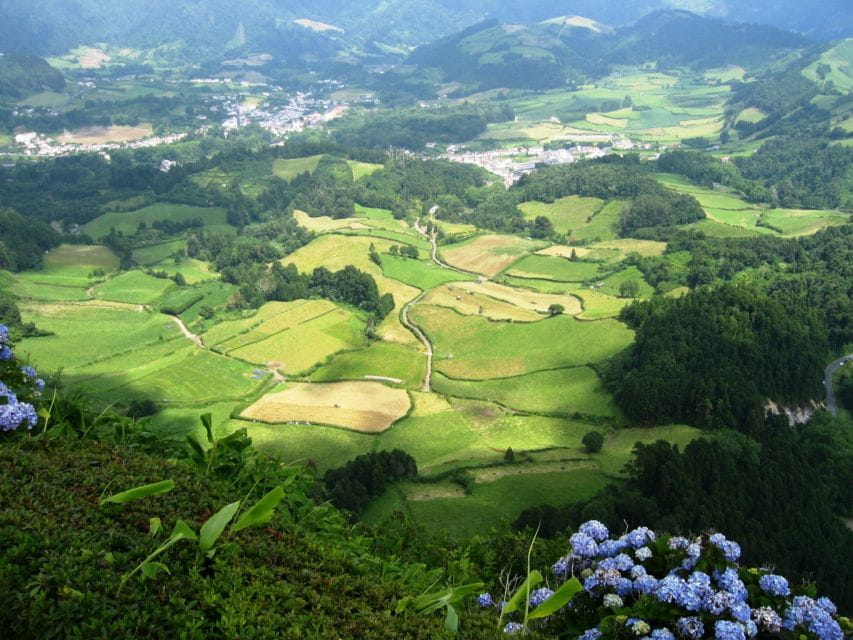 Full-Day Furnas Azores 4x4 Tour From Ponta Delgada - Tour Inclusions and Exclusions