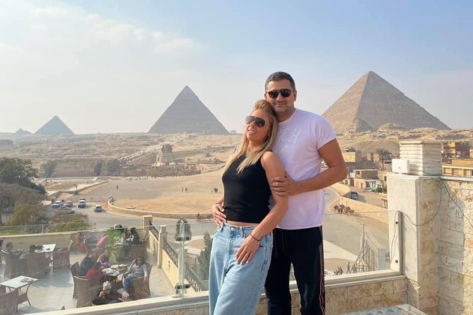 Full Day: Giza Pyramids, Egyptian Museum & Khan Khalili Bazaar Tour - Meeting and Pickup