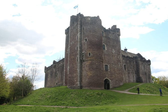 Full-Day Highland Lochs Glens and Castles Tour from Edinburgh - Key Points