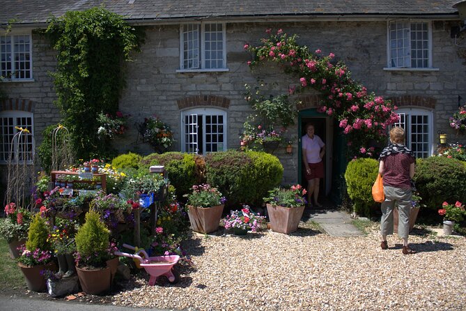 Full Day Jurassic Coast Mini-Coach Tour From Bournemouth - Tour Duration and Accessibility