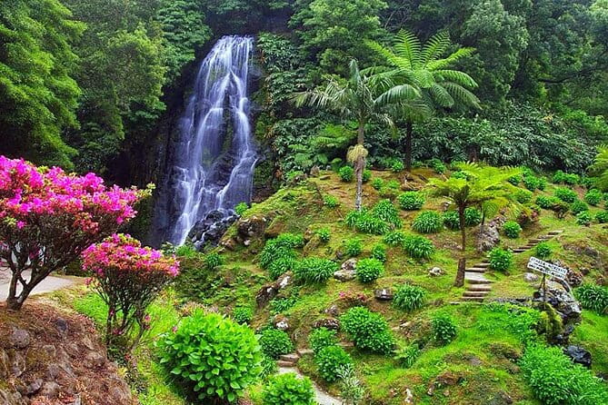 Full Day Outdoor Northeast & Waterfall Tour With Lunch - Cancellation Policy