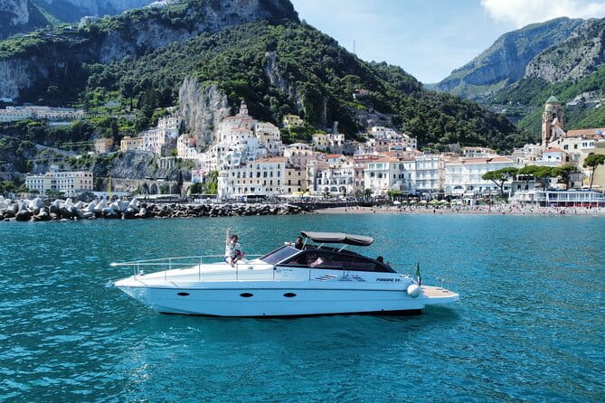 Full day private boat tour to the Island of Capri - A Captivating Cruise: Exploring Capri by Private Boat