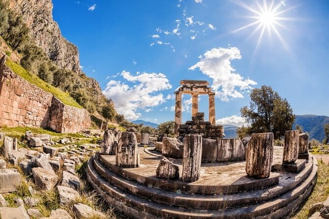 Full Day Private Delphi Tour from Athens - The Overall Experience: Balancing Comfort and Authenticity