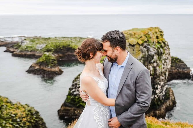 Full Day Private Iceland Elopement Photographer - Key points / Takeaways