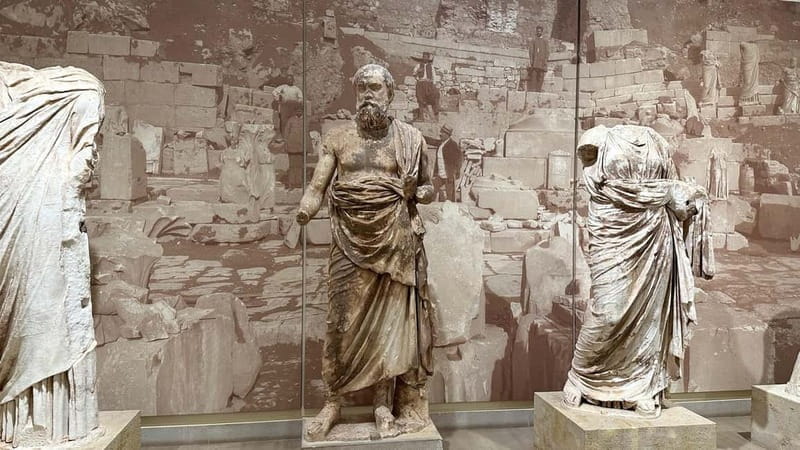 Full Day Private Tour Delphi Navel Of Earth Hosios Loukas 8h - An Authentic Day Exploring Central Greece’s Treasures