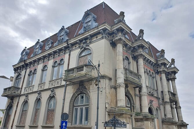 Full-Day Private Tour to the Black Sea from Bucharest - Relaxing and Exploring Mamaia Resort