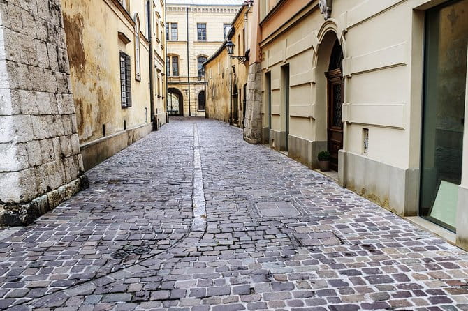 Full-Day Private Walking Tour of Krakow from Wroclaw - FAQ