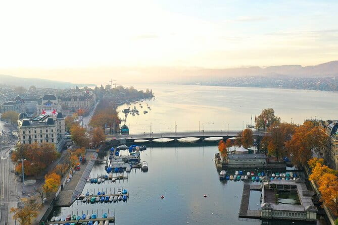 Full-Day Private Zurich Sightseeing Tour and Chocolate Tasting - Cruising the Zurich Skyline from the Water