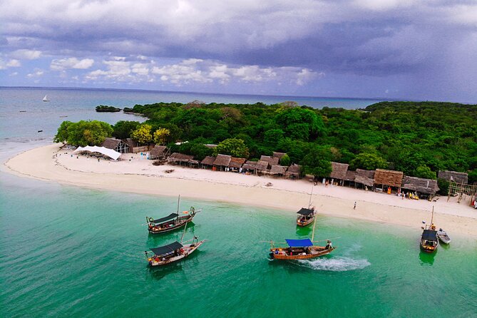 Full Day Safari Blue Zanzibar - Lunch on Kwale Island