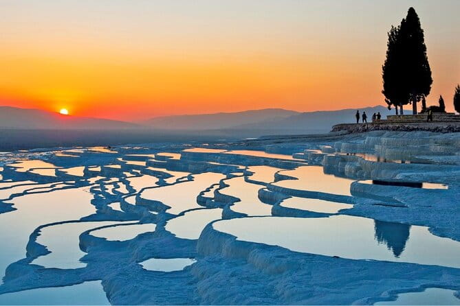 Full Day Salda + Pamukkale and Hierapolis from Alanya - Exploring Pamukkale’s Thermal Terraces
