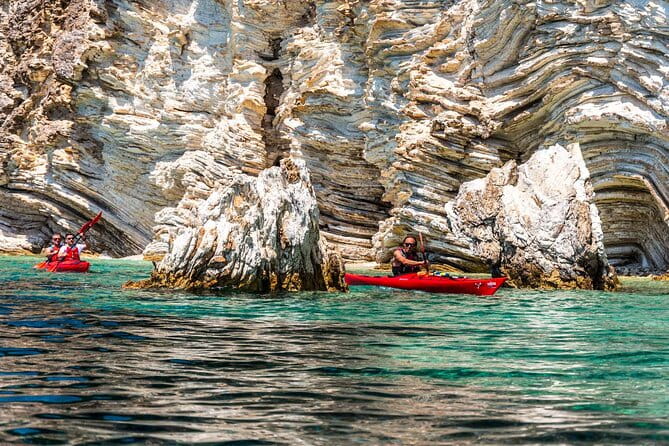Full-Day Sea Kayaking Tour in Lefkada - Lunch and Relaxation: A Picnic in the Sun
