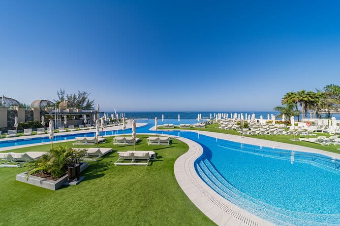 Full Day Ticket at Perchel Beach Club with Lunch - Introducing the Perchel Beach Club Experience