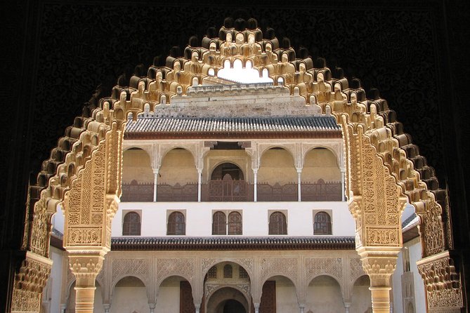 Full Day to Alhambra Palace and Generalife Gardens From Torremolinos - Important Information