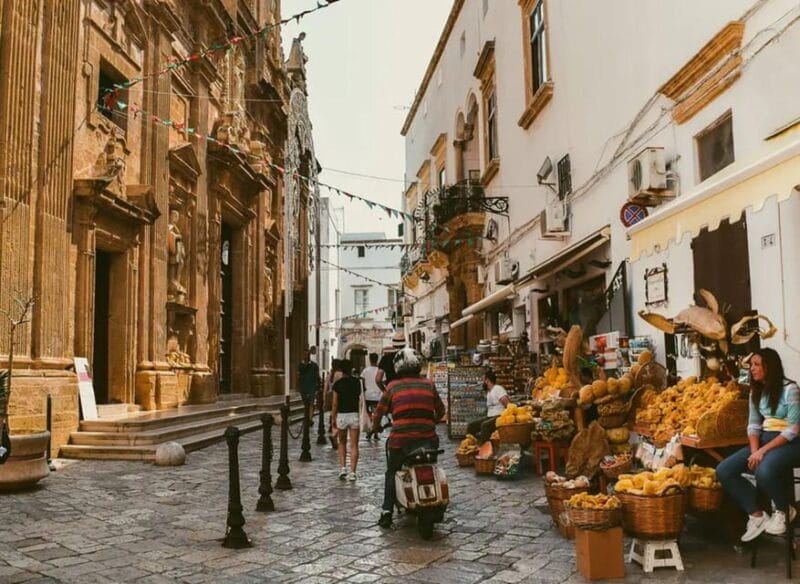 Full-Day Tour Gallipoli, Galatina & Otranto - The Charm of Galatina and Its Culinary Staples