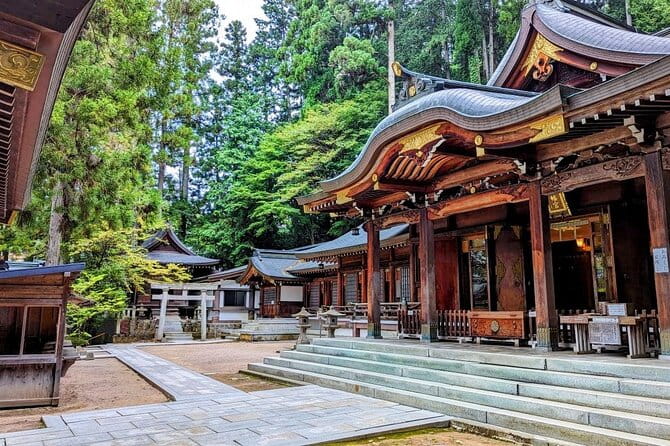 Full-Day Tour: Immerse in Takayamas History and Temples - Exploring Takayamas Temples