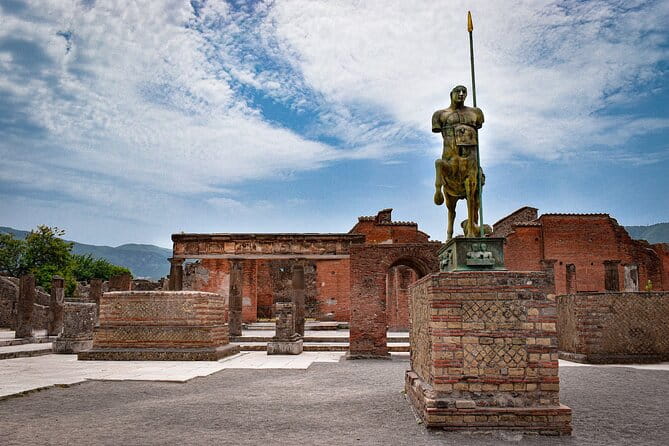 Full-Day Tour of the Amalfi Coast and Pompeii from Naples - Pompeii: The Ancient Wonder