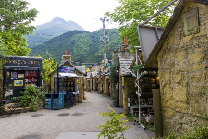 Full Day Tour to Dazaifu Tenmangu Yufuin Beppu Jigoku - Key Points