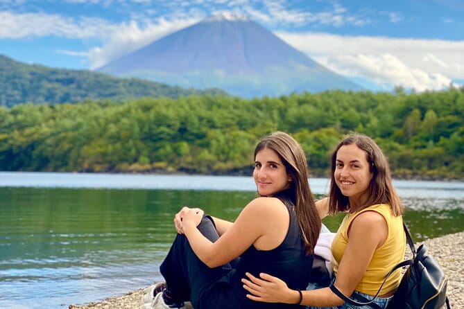 Full Day Tour to Mount Fuji in Spanish - Meeting and Logistics