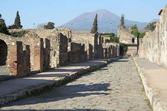 Full Day Tour to Pompeii, Positano and Amalfi Coast from Rome - Key points / Takeaways