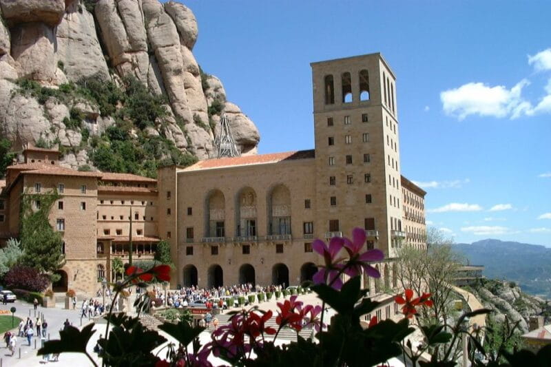 Full-Day Trip to Montserrat: Mountain-Top Monastery - Key points / Takeaways