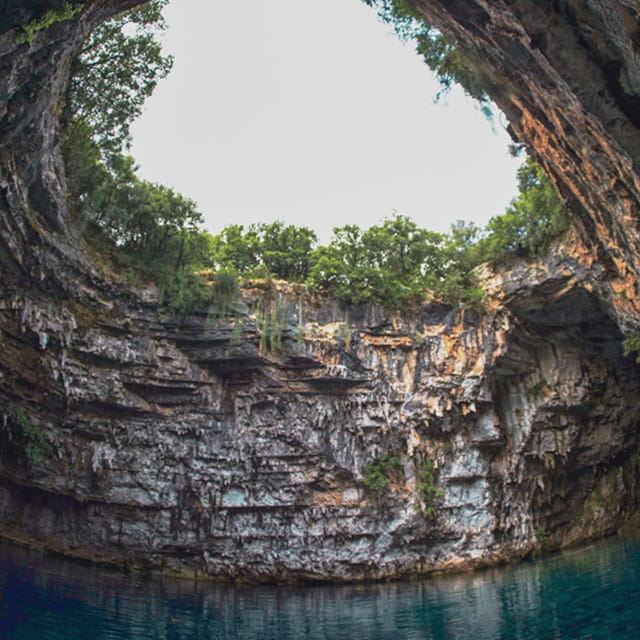 Full-day VIP Cruise & Tour to Kefalonia 2 in One - Starting the Day: Early Pickup and Yacht Transfer