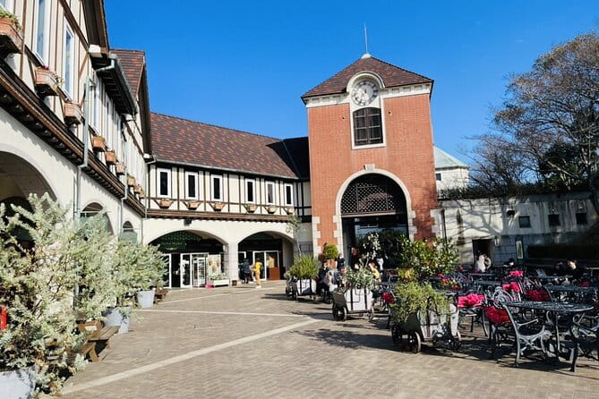 Full Day Walking Tour Around Kobe Mountains Sea and Sake - Sake Tasting Experience
