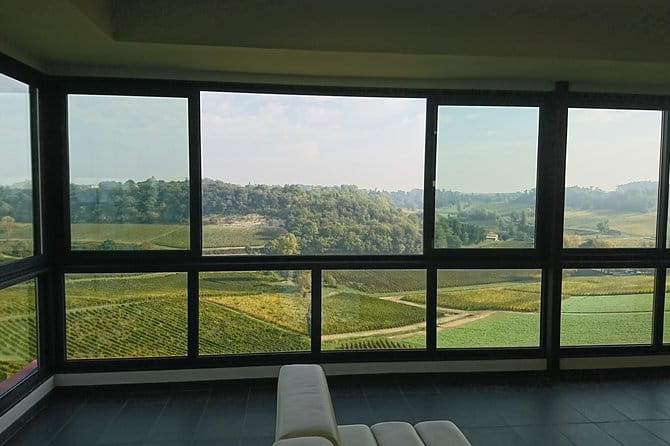 Full-day wine tour in Saint-Emilion (Premium Sedan) - FAQs