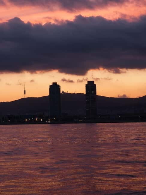 FULL MOON Boat Experience (OpenBar+Local Tapa included) - Practical Tips for a Great Experience