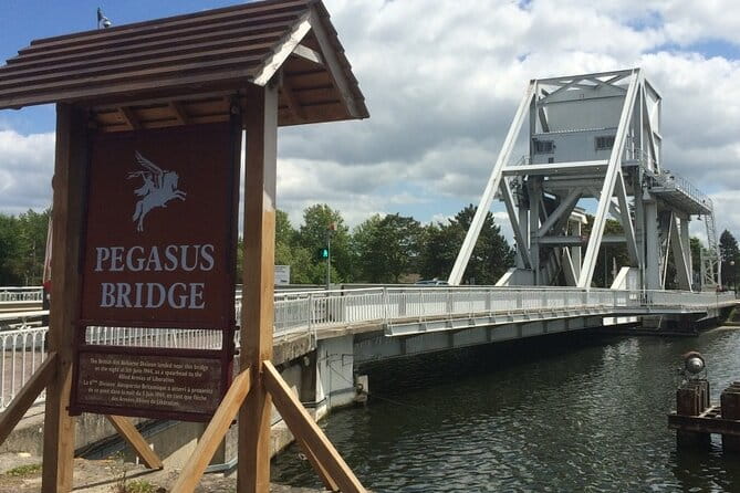 Full Private British/Canadian Day Tour in Bayeux - British Normandy Memorial and Reflection